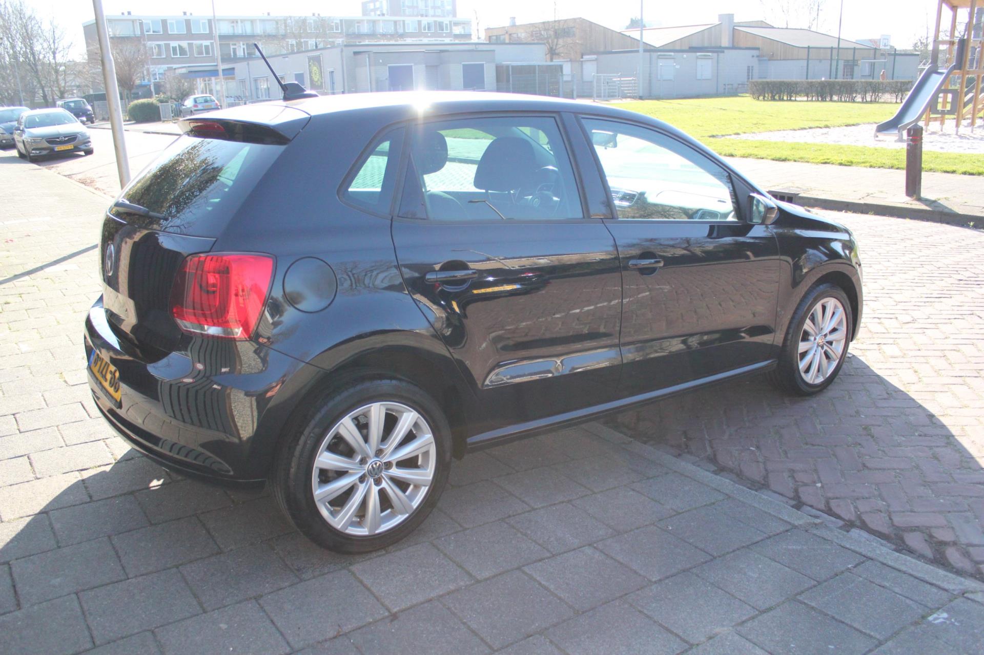 volkswagen-polo-image4.jpg