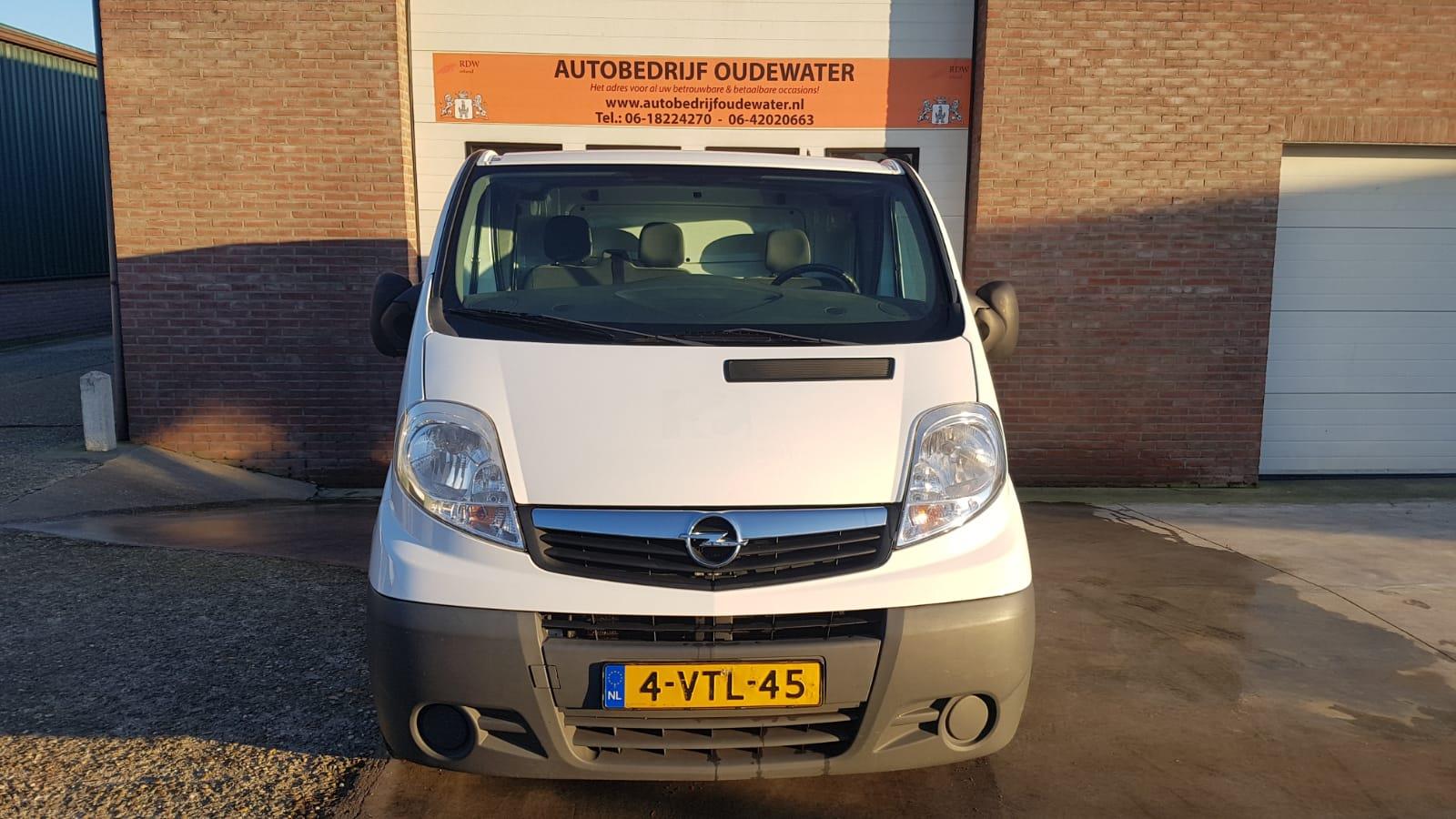 opel-vivaro-image5.jpg