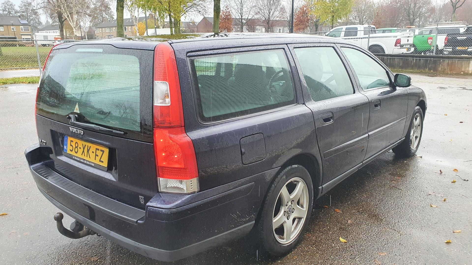 volvo-v70-image3.jpg