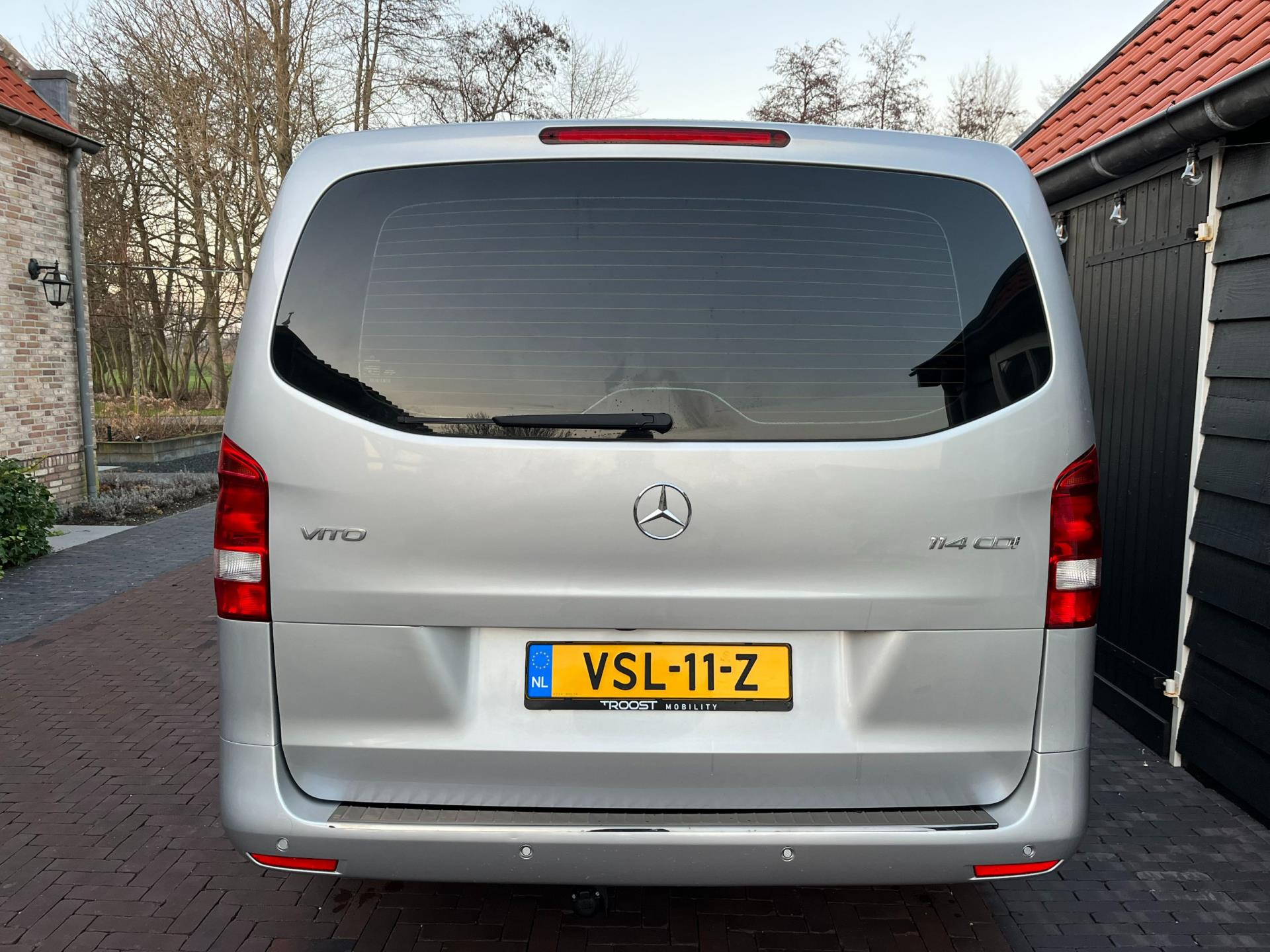 mercedes-benz-vito-image4.jpg