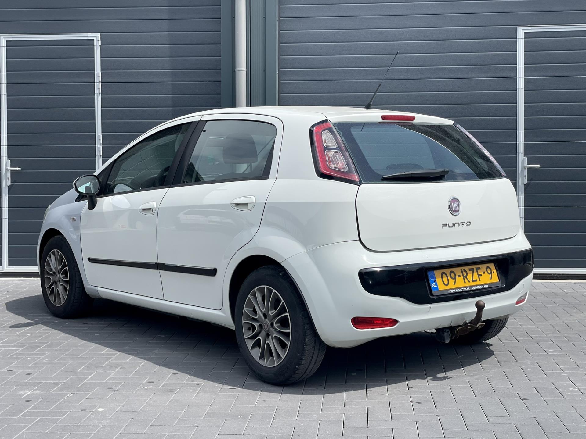 fiat-punto-evo-image3.jpg