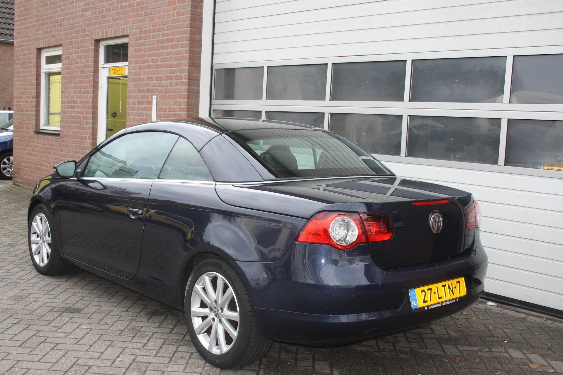 volkswagen-eos-image6.jpg