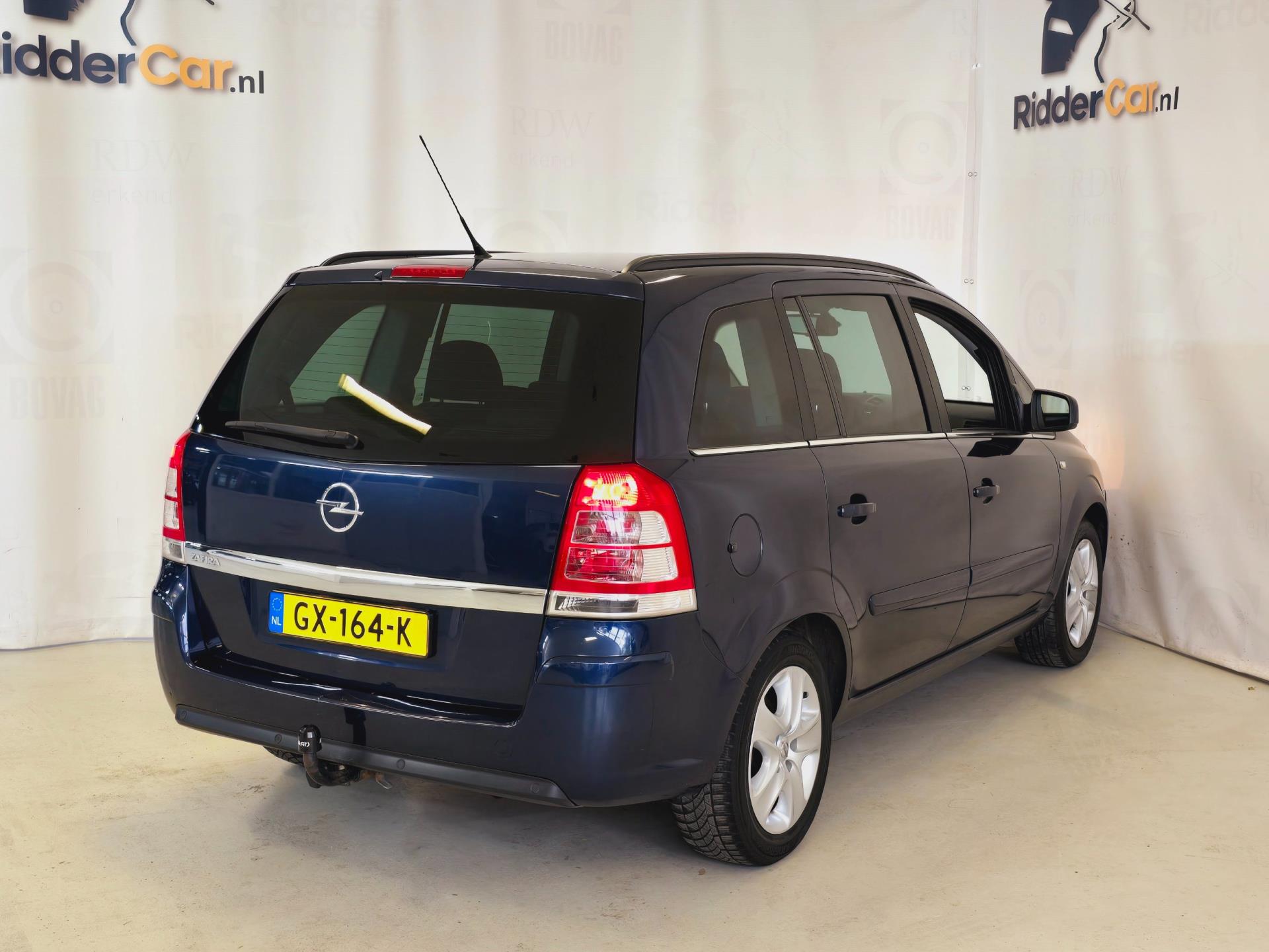 opel-zafira-image2.jpg