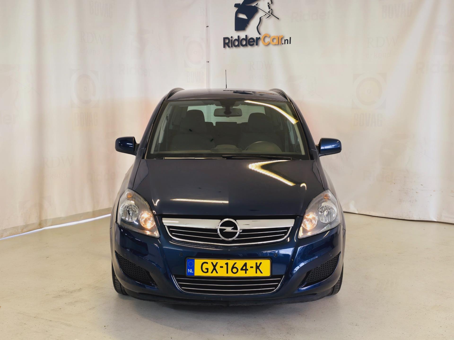 opel-zafira-image7.jpg