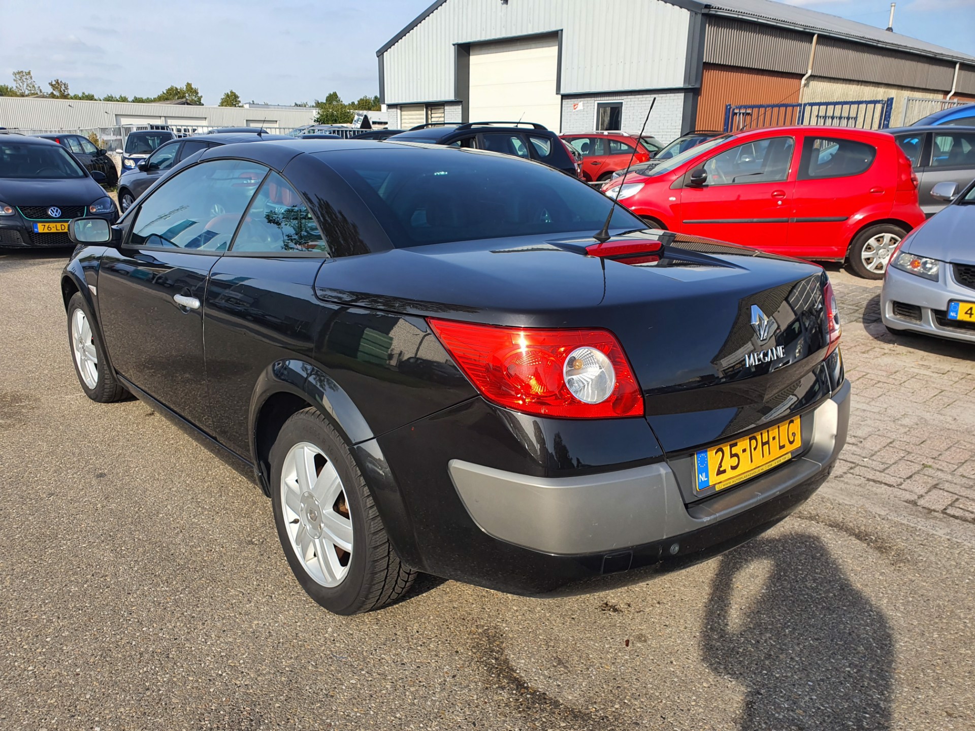 renault-megane-coupe-cabriolet-image4.jpg