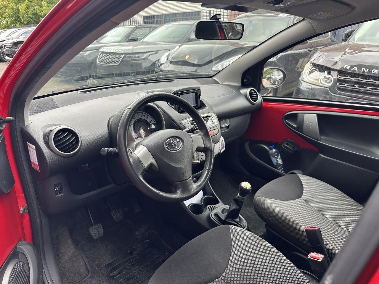 toyota-aygo-image10.jpg