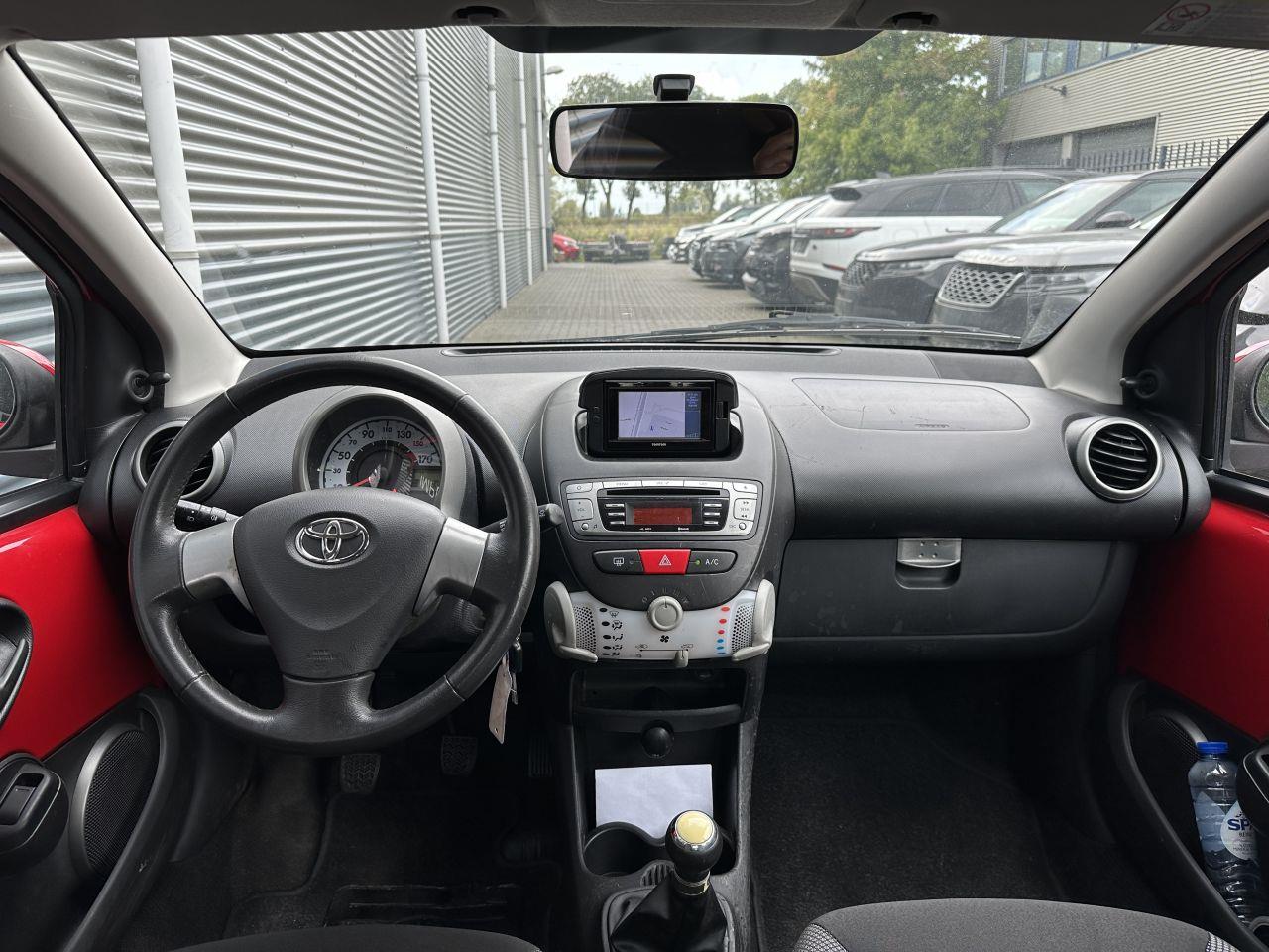 toyota-aygo-image9.jpg