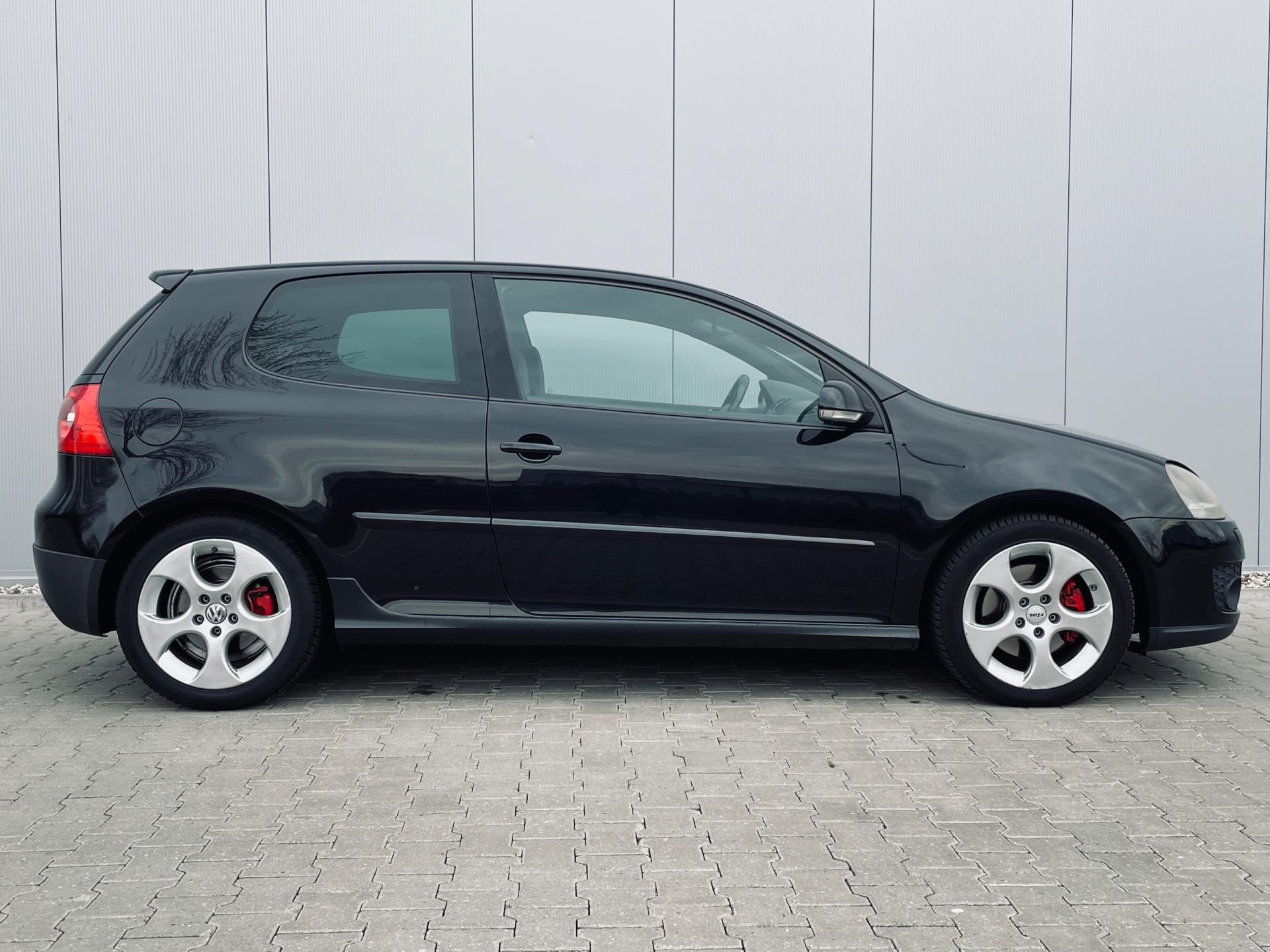 volkswagen-golf-image7.jpg