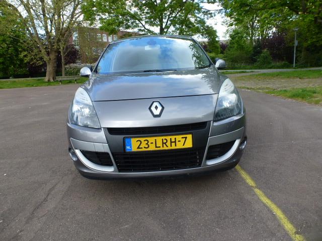 renault-scenic-image6.jpg