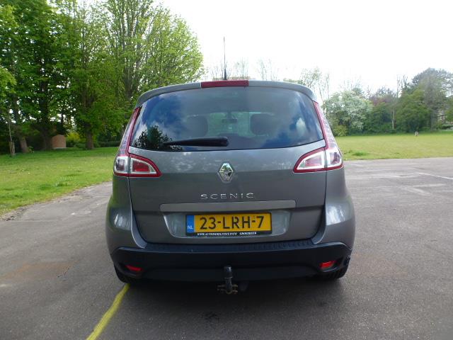 renault-scenic-image7.jpg